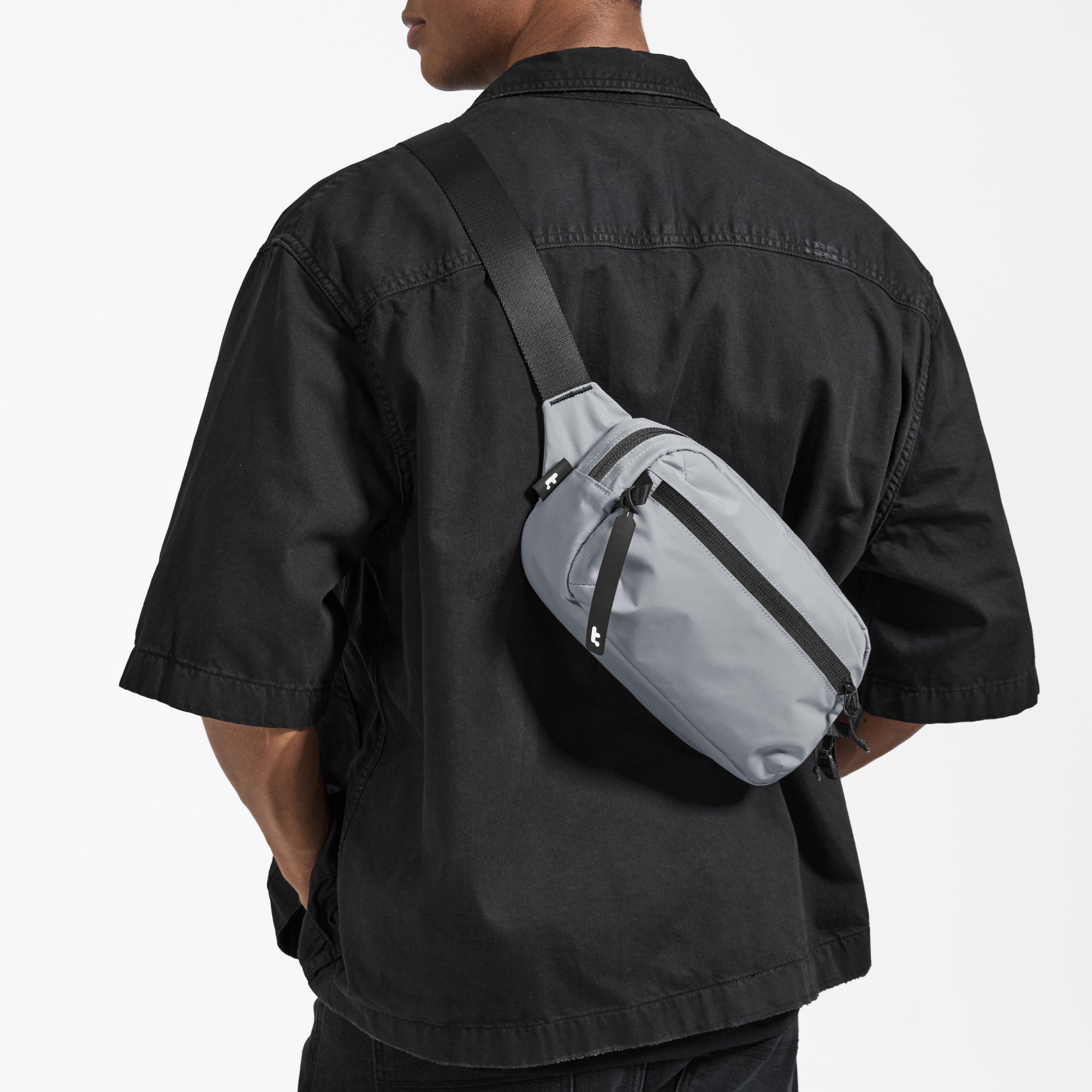 Aviator-T33 チェストバッグ 3.5L