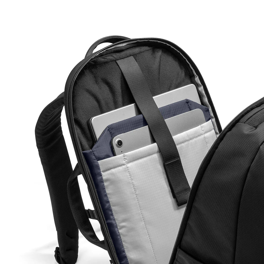 UrbanEX-T77 ビジネス バックパック 26L