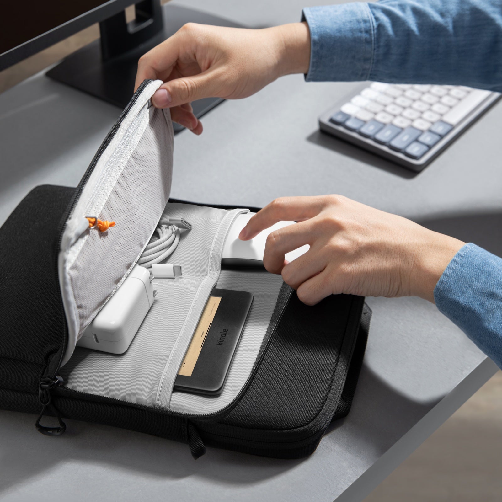 DefenderACE-A03 PC ショルダーバッグ|13-16インチ MacBook Air/Pro対応