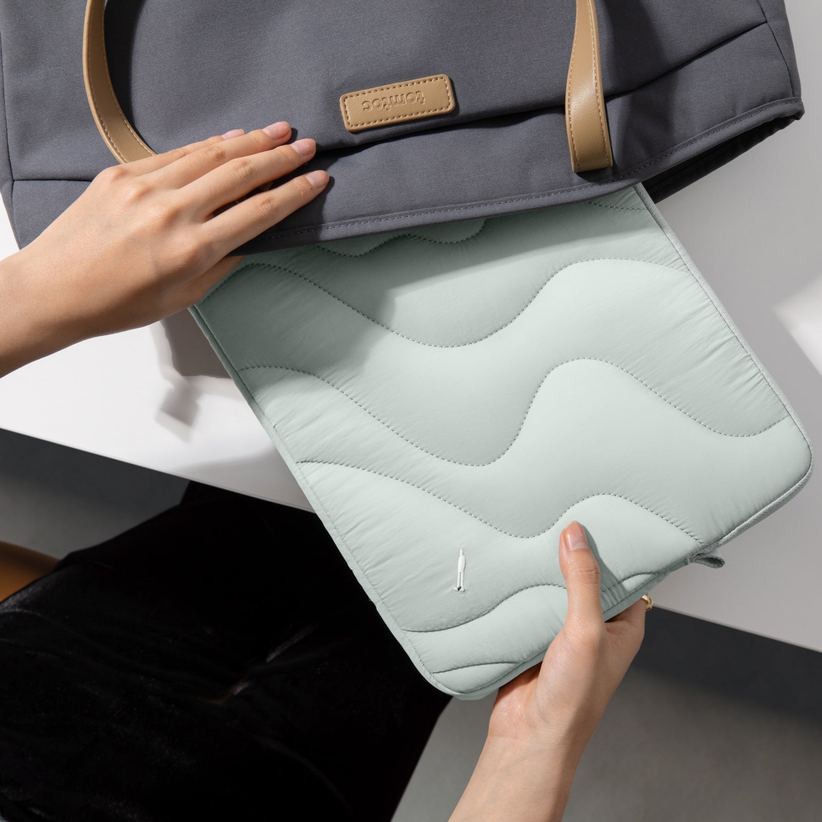 Terra-A27 パソコンケース|16インチ MacBook Pro対応