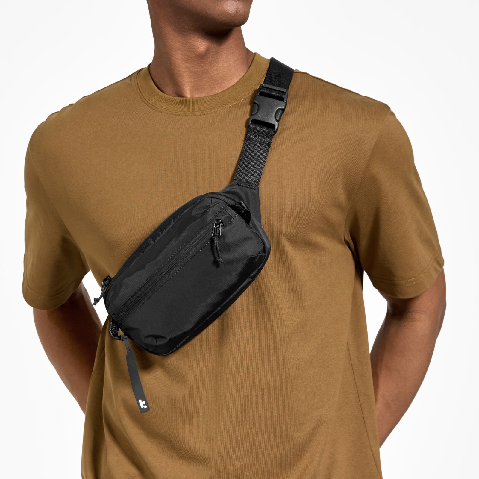 Aviator-T33 チェストバッグ 1.5L