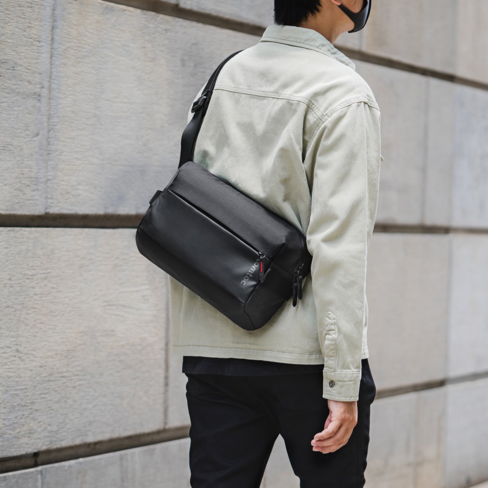 Explorer-T21 スリングバッグ M