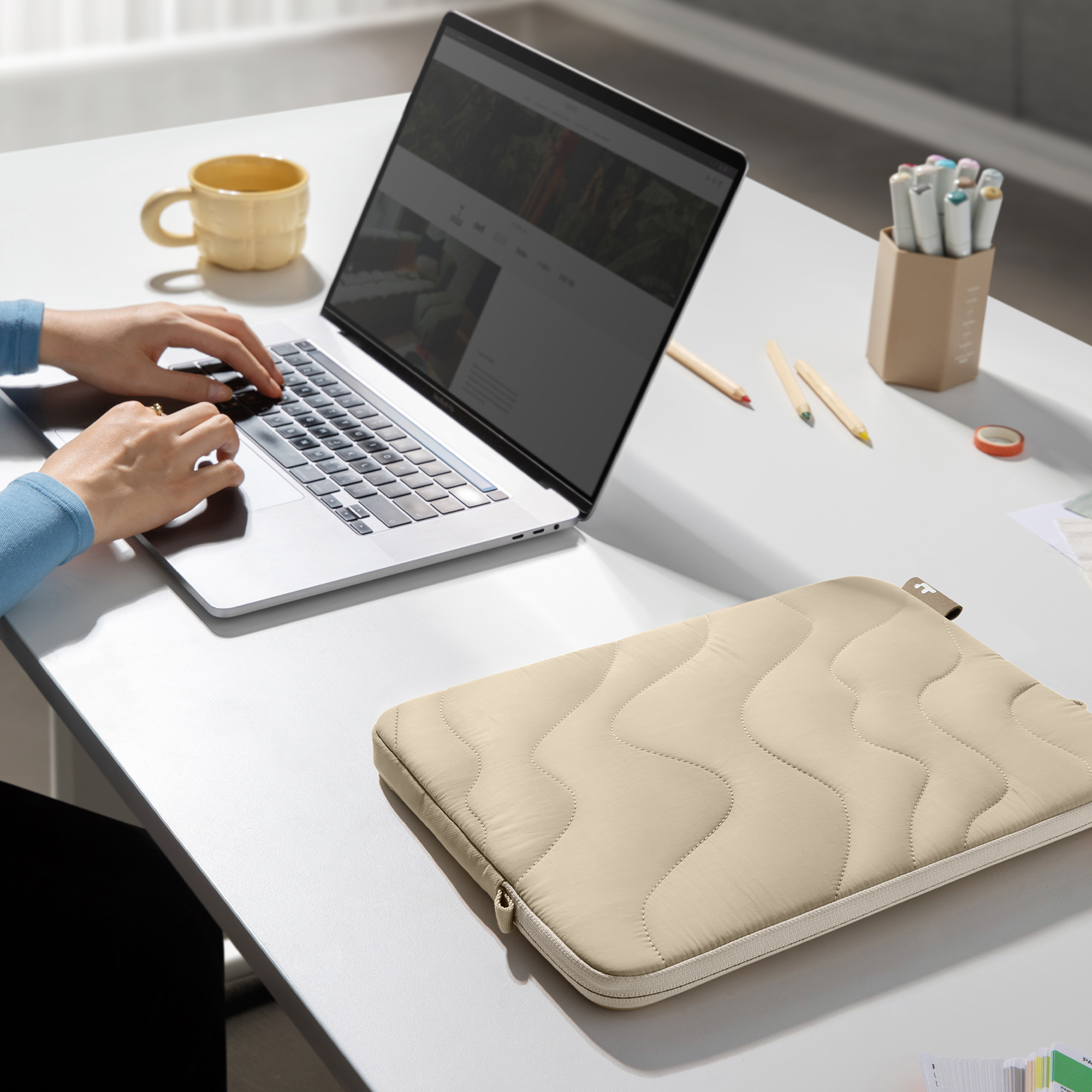 Terra-A27 パソコンケース|13インチ MacBook Air/Pro対応