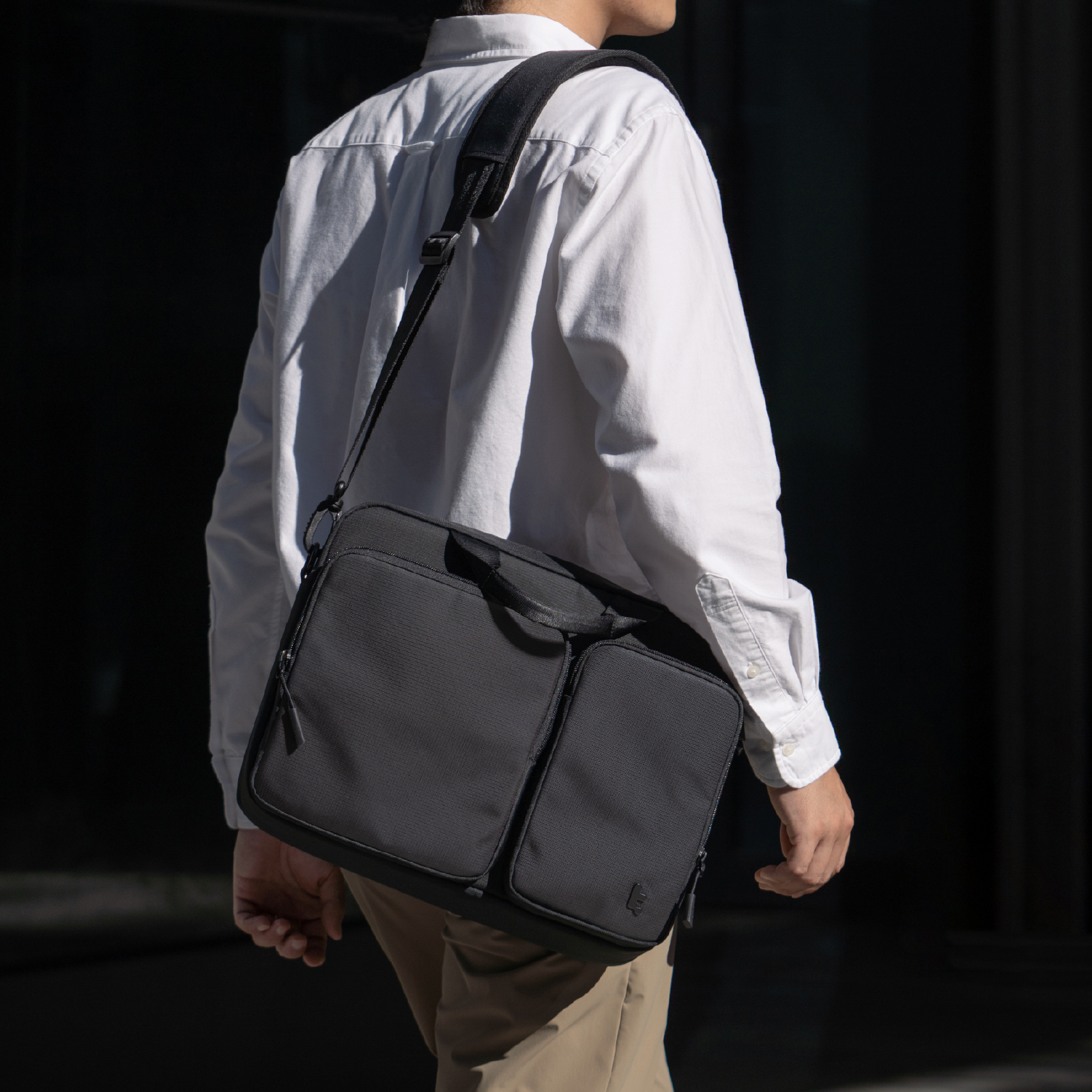 Navigator-A33 PC ショルダーバッグ｜14インチ