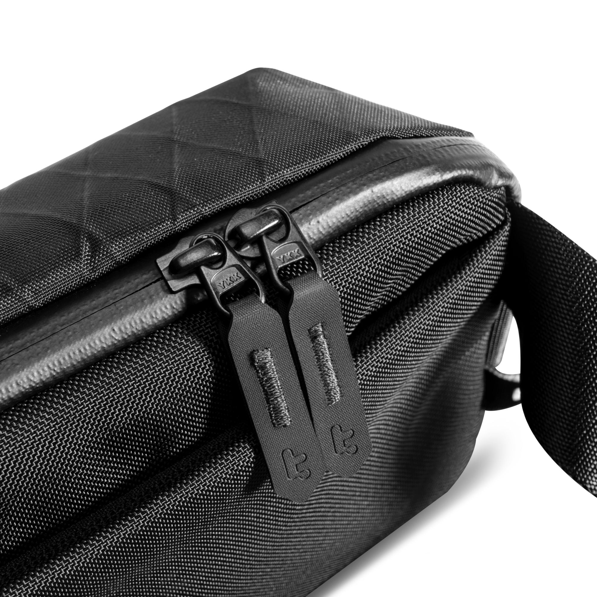 Explorer-T21 X-Pac ボディバッグ S