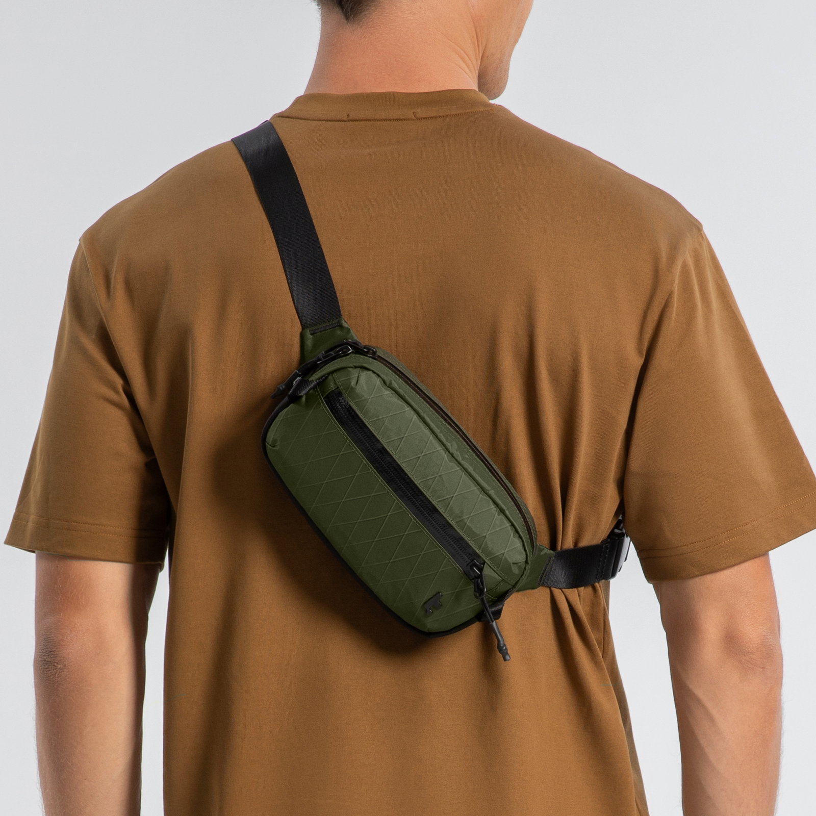 Aviator-T35 X-パック チェストバッグ 1.5L