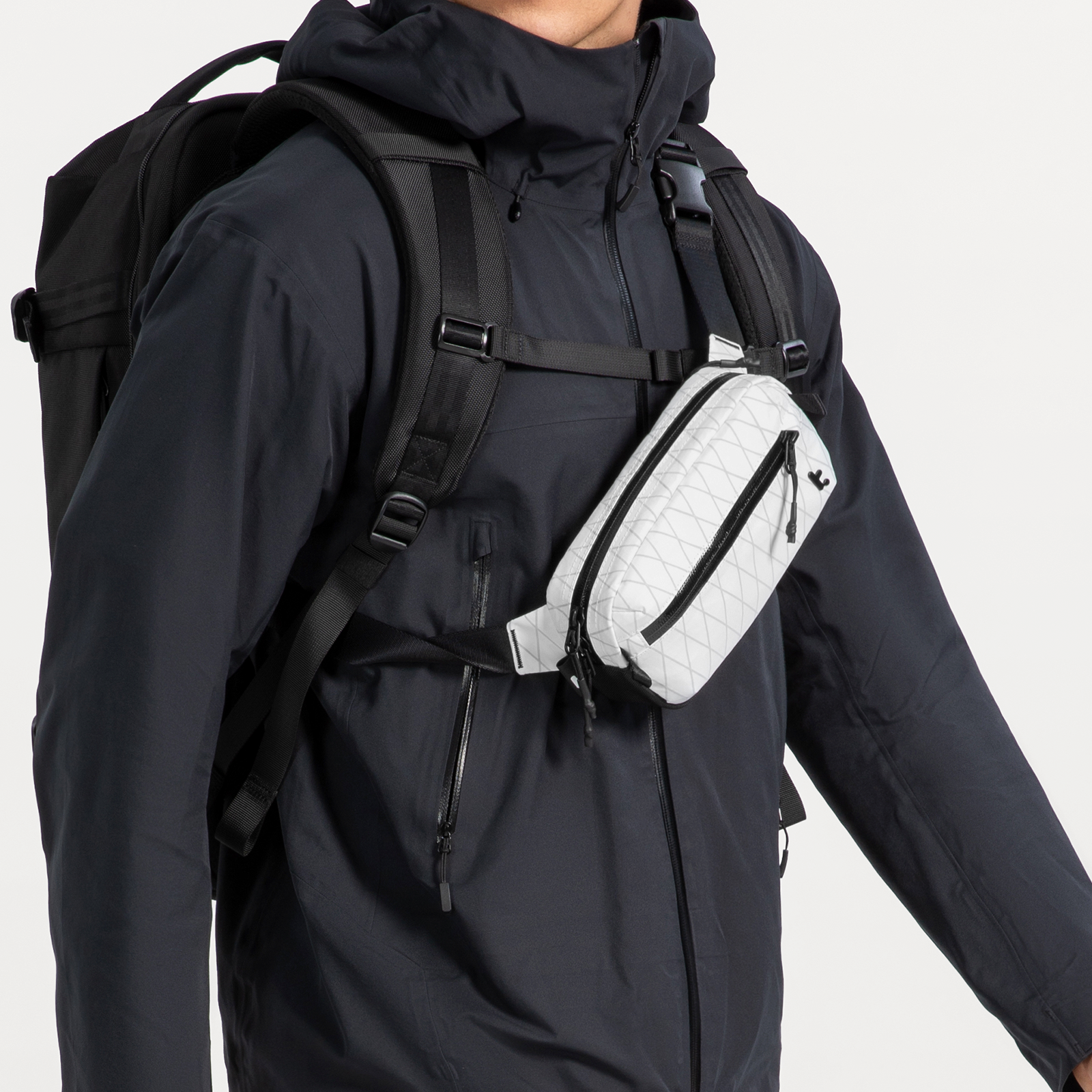 Aviator-T35 X-パック チェストバッグ 1.5L