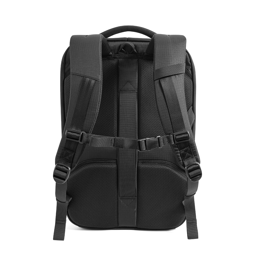Navigator-T66 Liteway トラベルバックパック 28L