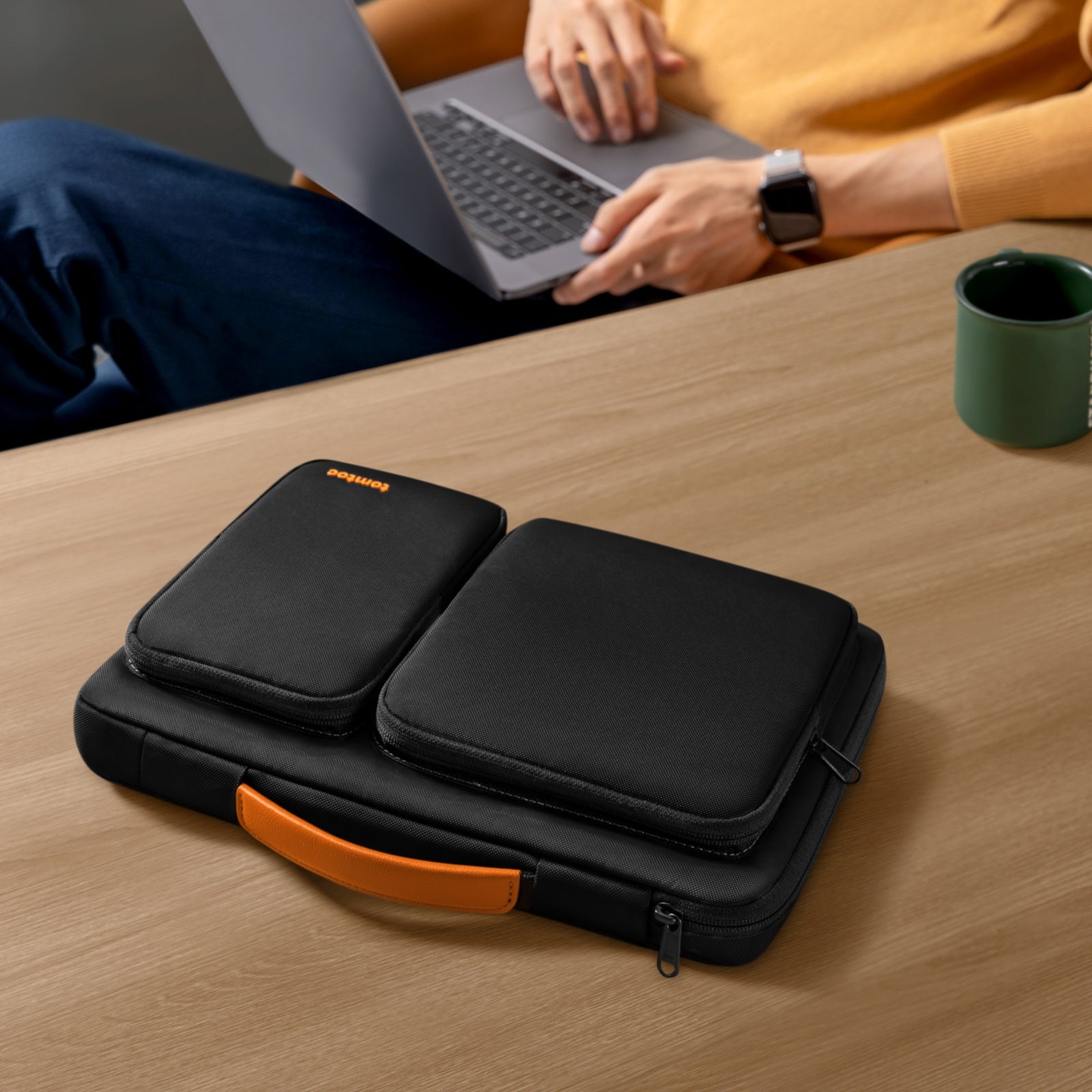 Defender-A17 パソコンケース｜16インチ MacBook Pro対応