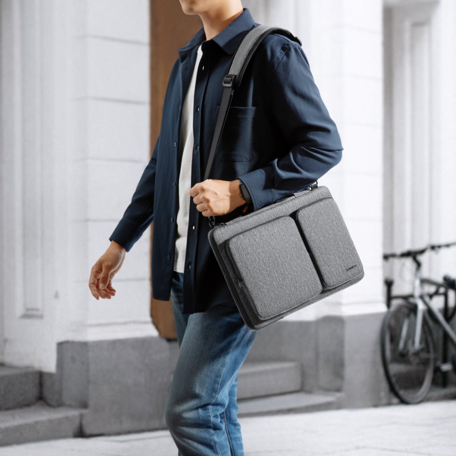 Defender-A42 PC ショルダーバッグ｜13.3-14.5インチ パソコン対応