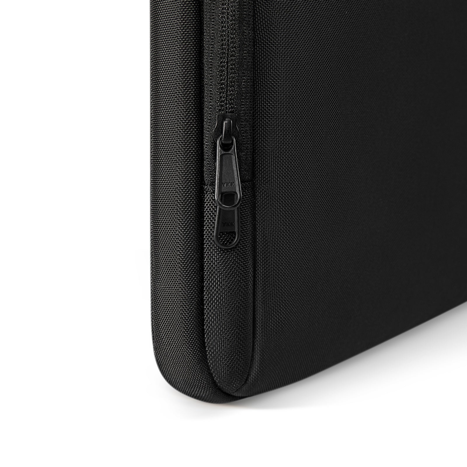 Defender-A14 パソコンケース｜15インチ MacBook Air対応