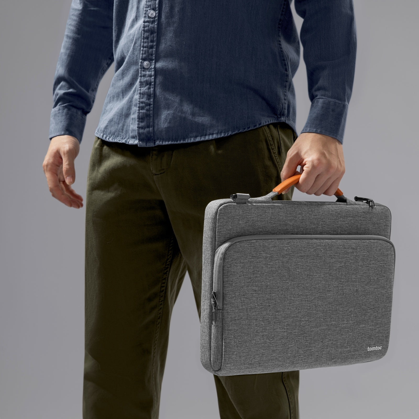 Defender-A40 PC ショルダーバッグ｜15インチ MacBook Air対応