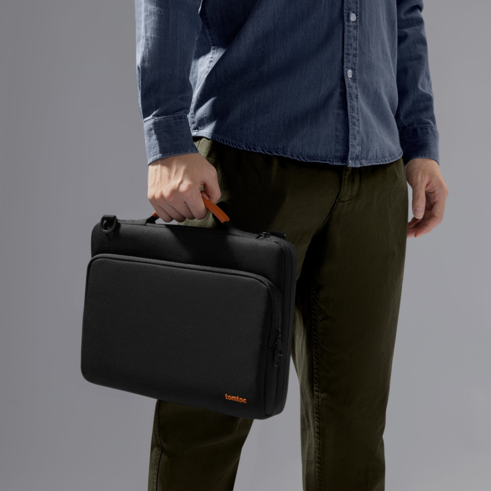 Defender-A40 PC ショルダーバッグ｜15インチ MacBook Air対応