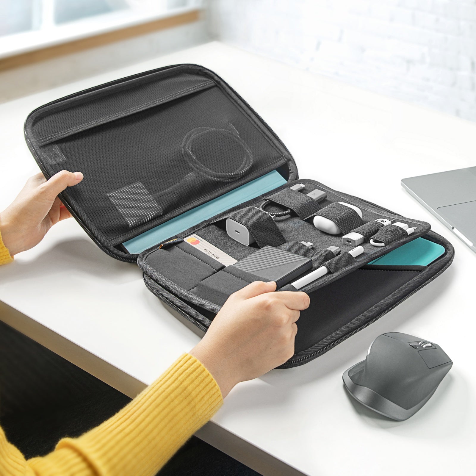 FancyCase-B06 iPad ハードケース｜13-12.9インチiPad Pro/Air対応