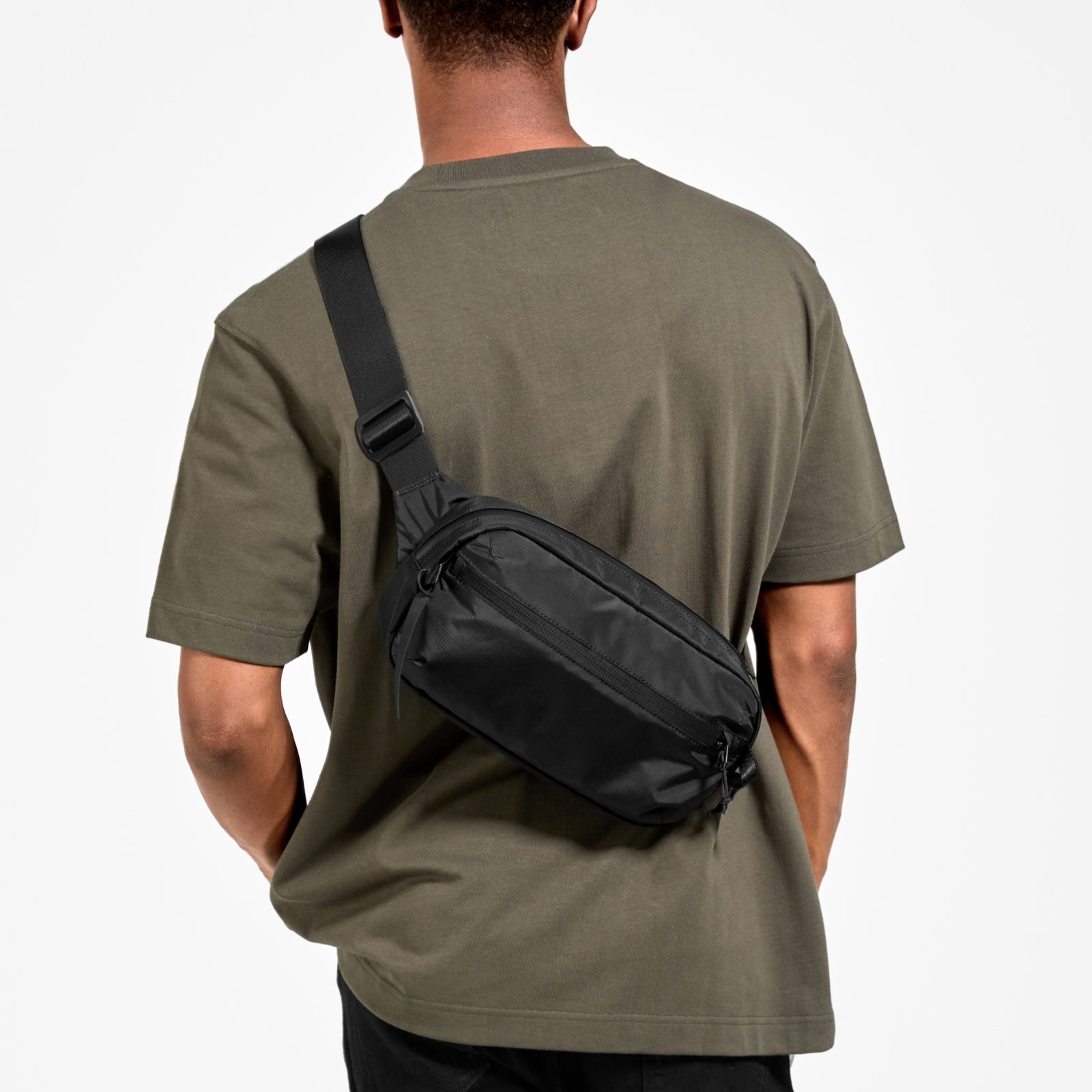 Aviator-T33 チェストバッグ 3.5L