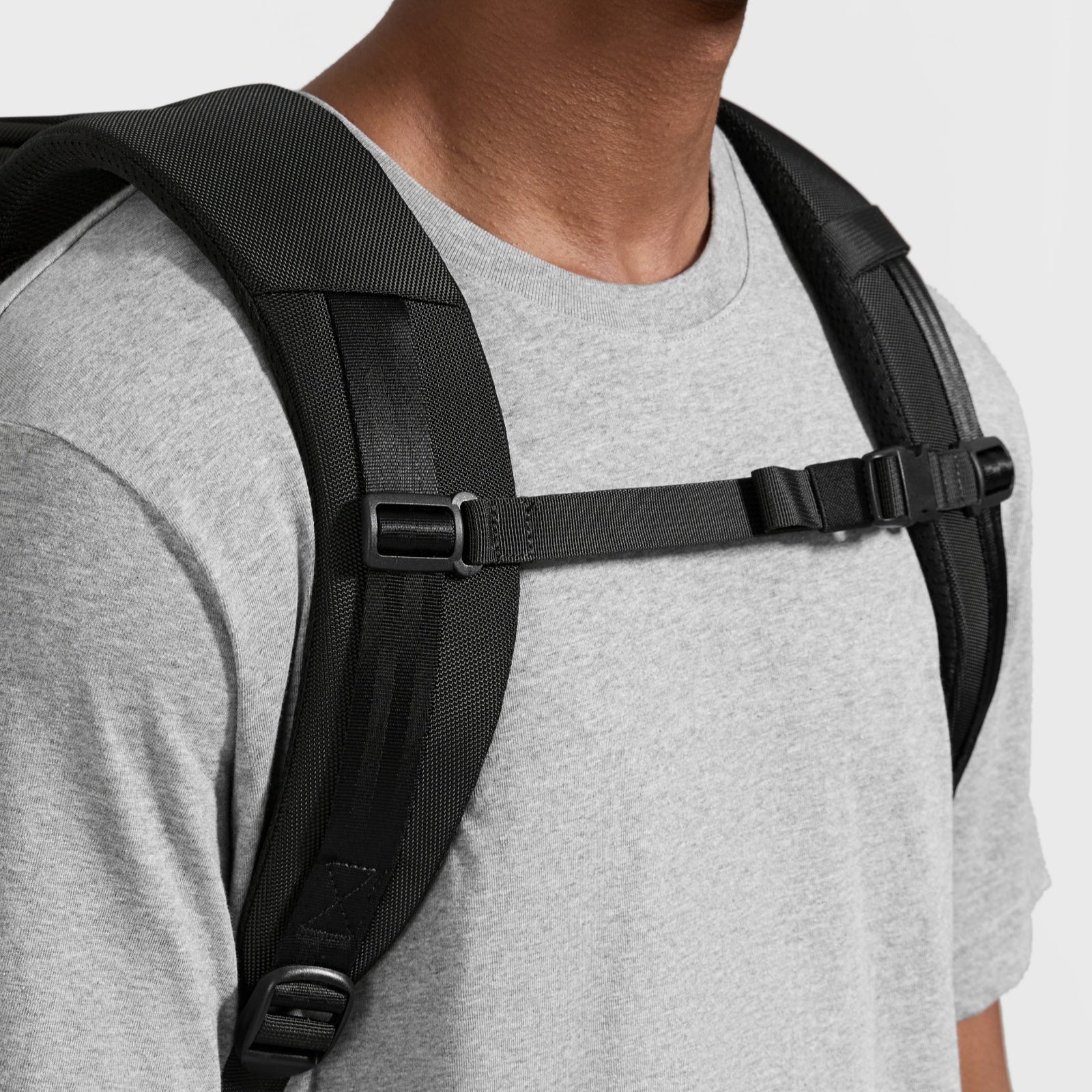 Navigator-T61 ロールトップリュックサック 25−30L拡張可能